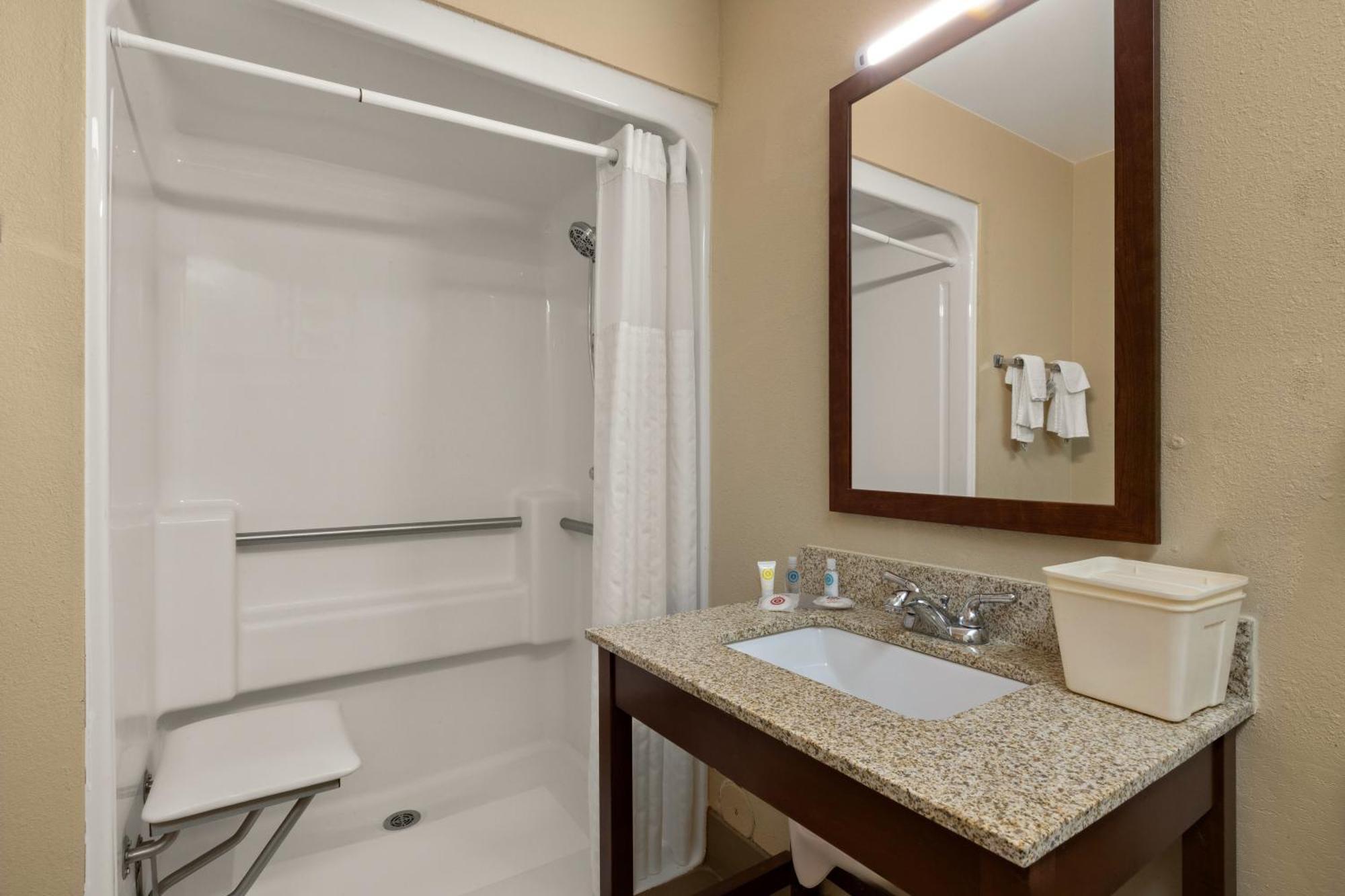 Comfort Inn Bordentown Near Nj Turnpike Exteriér fotografie